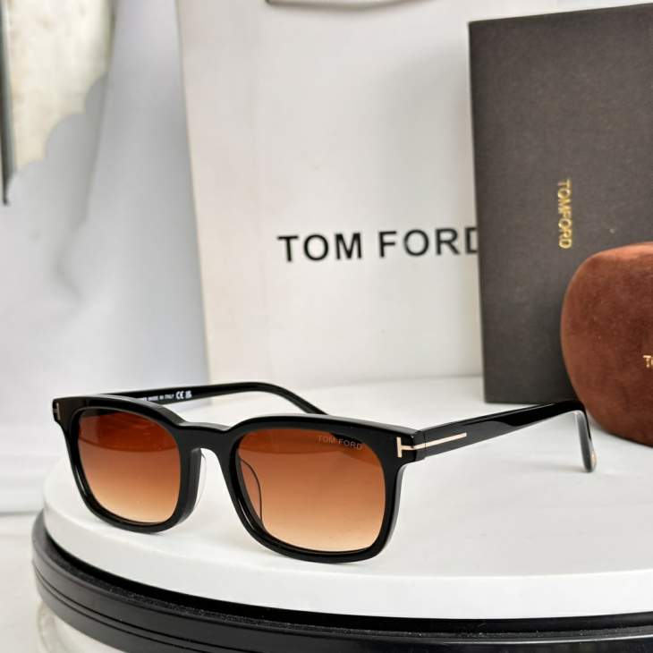 Picture of Tom Ford Sunglasses _SKUfw77836049fw